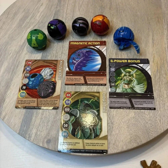 Lot of 5 Bakugan Battle Brawlers & Cards - Picture 4 of 4